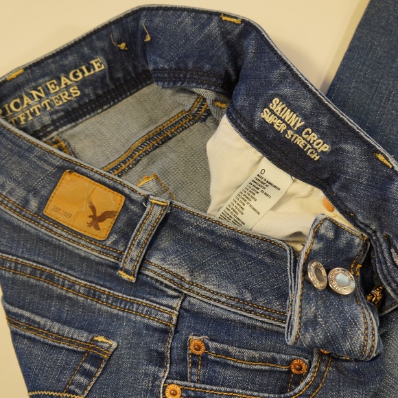 American Eagle Outfitters Denim - American Eagle Skinny Crop Super Stretch woman's 0